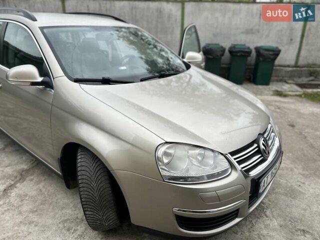 Бежевий Фольксваген Гольф, об'ємом двигуна 1.4 л та пробігом 235 тис. км за 5000 $, фото 15 на Automoto.ua