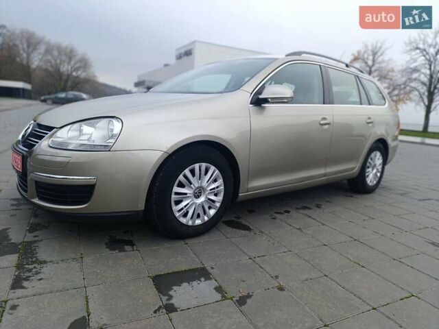 Бежевый Фольксваген Гольф, объемом двигателя 1.4 л и пробегом 248 тыс. км за 6800 $, фото 7 на Automoto.ua