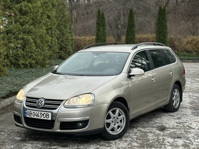 Бежевый Фольксваген Гольф, объемом двигателя 1.4 л и пробегом 239 тыс. км за 6300 $, фото 2 на Automoto.ua