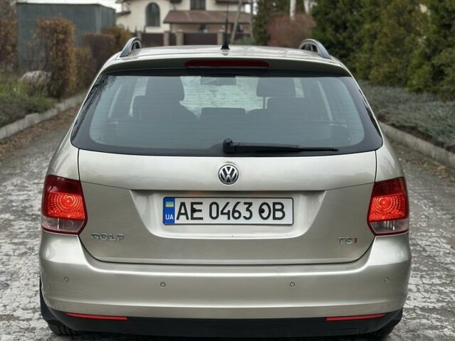 Бежевый Фольксваген Гольф, объемом двигателя 1.4 л и пробегом 239 тыс. км за 6300 $, фото 3 на Automoto.ua