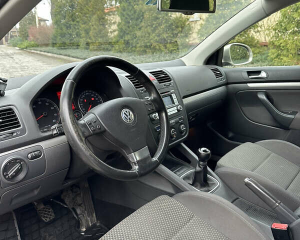 Бежевый Фольксваген Гольф, объемом двигателя 1.4 л и пробегом 239 тыс. км за 5999 $, фото 12 на Automoto.ua