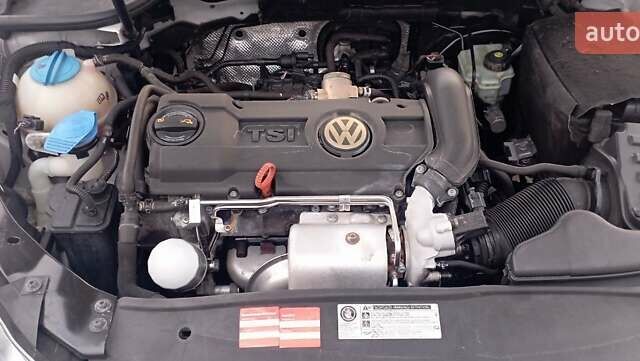 Бежевий Фольксваген Гольф, об'ємом двигуна 1.4 л та пробігом 230 тис. км за 7600 $, фото 31 на Automoto.ua