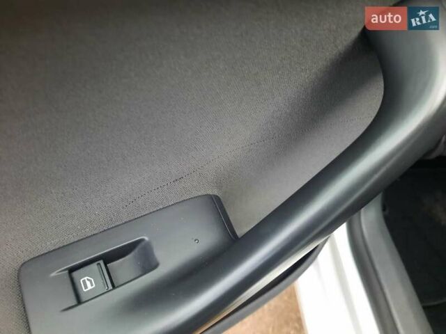 Бежевый Фольксваген Гольф, объемом двигателя 1.6 л и пробегом 176 тыс. км за 6900 $, фото 37 на Automoto.ua