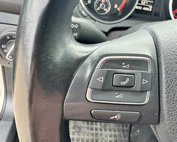 Бежевый Фольксваген Гольф, объемом двигателя 1.6 л и пробегом 174 тыс. км за 7999 $, фото 32 на Automoto.ua