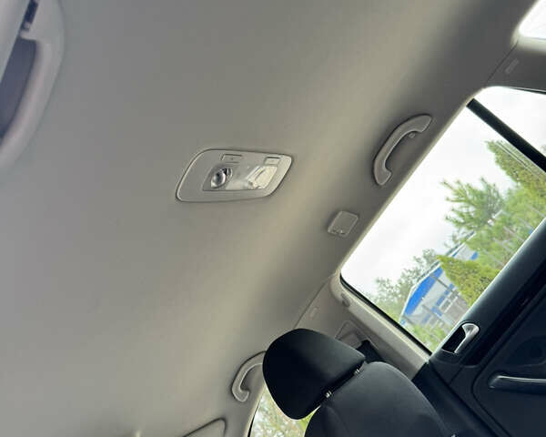 Бежевый Фольксваген Гольф, объемом двигателя 1.6 л и пробегом 174 тыс. км за 7999 $, фото 46 на Automoto.ua