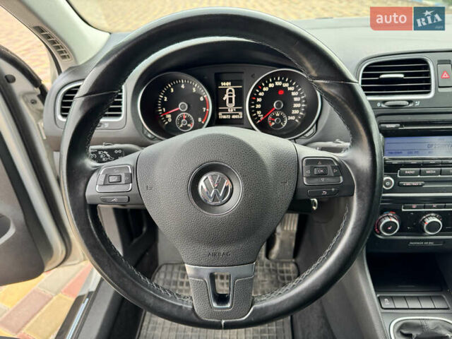 Бежевый Фольксваген Гольф, объемом двигателя 1.6 л и пробегом 174 тыс. км за 7999 $, фото 28 на Automoto.ua