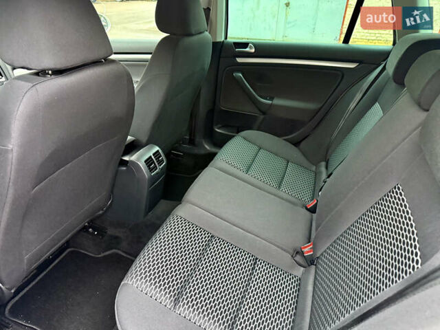 Бежевый Фольксваген Гольф, объемом двигателя 1.4 л и пробегом 200 тыс. км за 6599 $, фото 19 на Automoto.ua