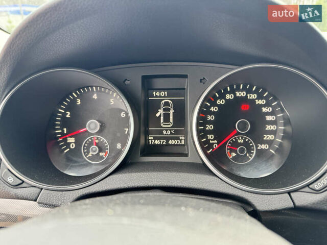 Бежевый Фольксваген Гольф, объемом двигателя 1.6 л и пробегом 174 тыс. км за 7999 $, фото 27 на Automoto.ua