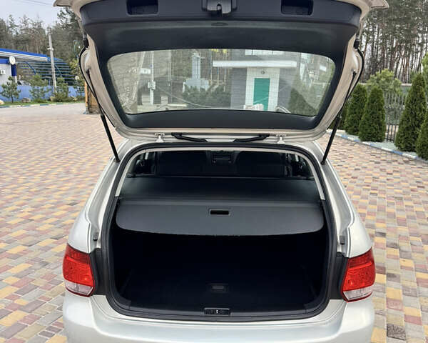 Бежевый Фольксваген Гольф, объемом двигателя 1.6 л и пробегом 174 тыс. км за 7999 $, фото 50 на Automoto.ua