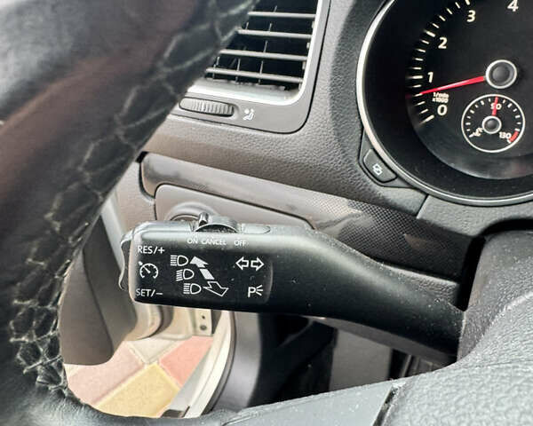 Бежевый Фольксваген Гольф, объемом двигателя 1.6 л и пробегом 174 тыс. км за 7999 $, фото 34 на Automoto.ua