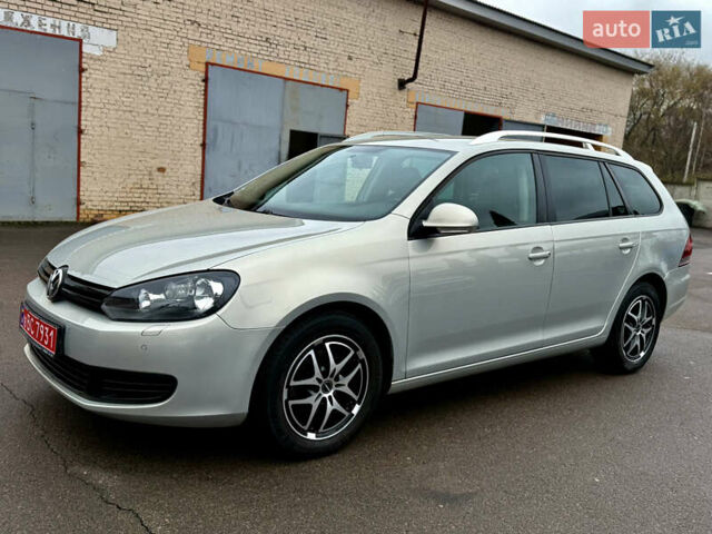 Бежевый Фольксваген Гольф, объемом двигателя 1.4 л и пробегом 200 тыс. км за 6599 $, фото 13 на Automoto.ua