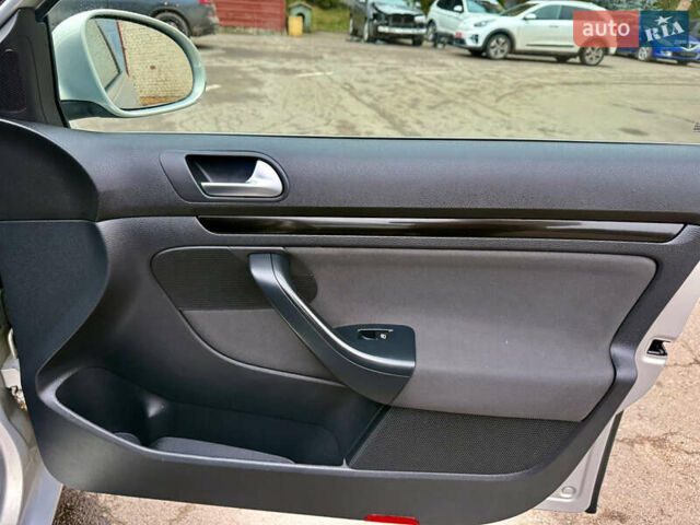 Бежевый Фольксваген Гольф, объемом двигателя 1.4 л и пробегом 166 тыс. км за 6499 $, фото 24 на Automoto.ua