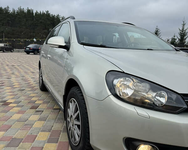 Бежевый Фольксваген Гольф, объемом двигателя 1.6 л и пробегом 174 тыс. км за 7999 $, фото 5 на Automoto.ua