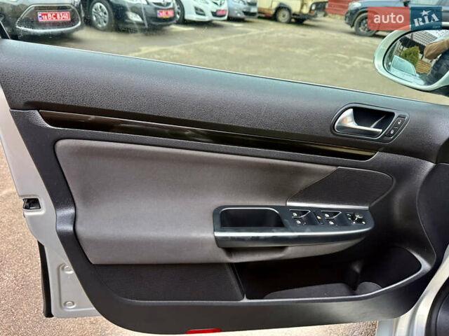 Бежевый Фольксваген Гольф, объемом двигателя 1.4 л и пробегом 166 тыс. км за 6499 $, фото 13 на Automoto.ua