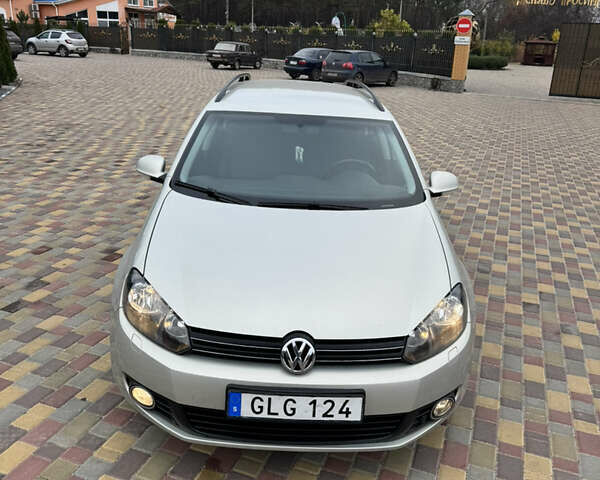 Бежевый Фольксваген Гольф, объемом двигателя 1.6 л и пробегом 174 тыс. км за 7999 $, фото 1 на Automoto.ua