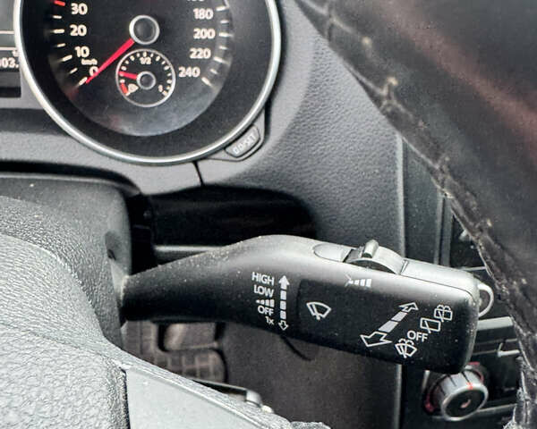 Бежевый Фольксваген Гольф, объемом двигателя 1.6 л и пробегом 174 тыс. км за 7999 $, фото 35 на Automoto.ua