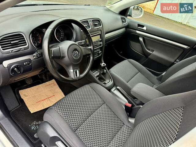 Бежевый Фольксваген Гольф, объемом двигателя 1.4 л и пробегом 200 тыс. км за 6599 $, фото 14 на Automoto.ua