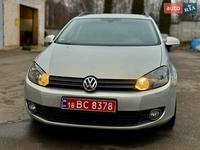 Бежевый Фольксваген Гольф, объемом двигателя 1.4 л и пробегом 166 тыс. км за 6499 $, фото 1 на Automoto.ua