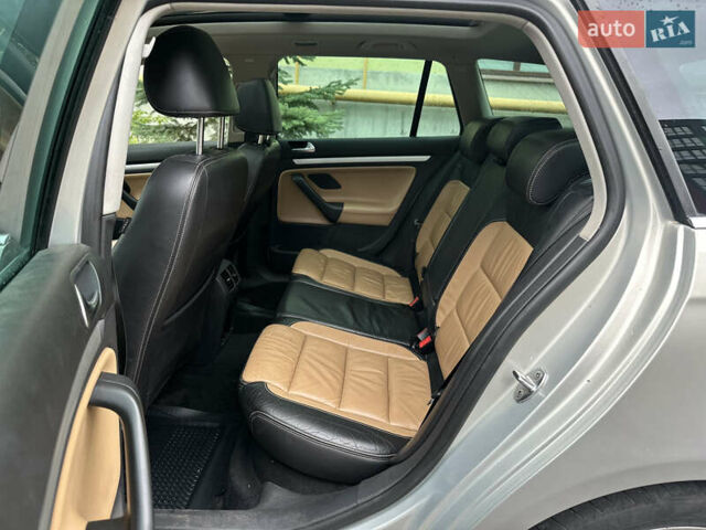 Бежевий Фольксваген Гольф, об'ємом двигуна 1.6 л та пробігом 280 тис. км за 7450 $, фото 25 на Automoto.ua