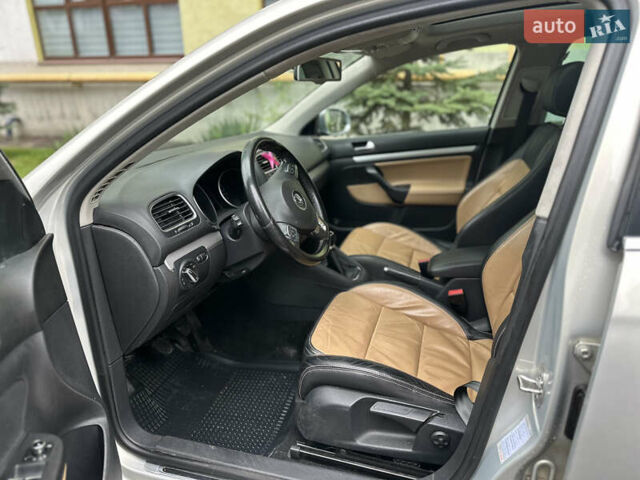 Бежевий Фольксваген Гольф, об'ємом двигуна 1.6 л та пробігом 280 тис. км за 7450 $, фото 47 на Automoto.ua