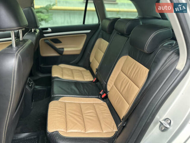 Бежевий Фольксваген Гольф, об'ємом двигуна 1.6 л та пробігом 280 тис. км за 7450 $, фото 26 на Automoto.ua