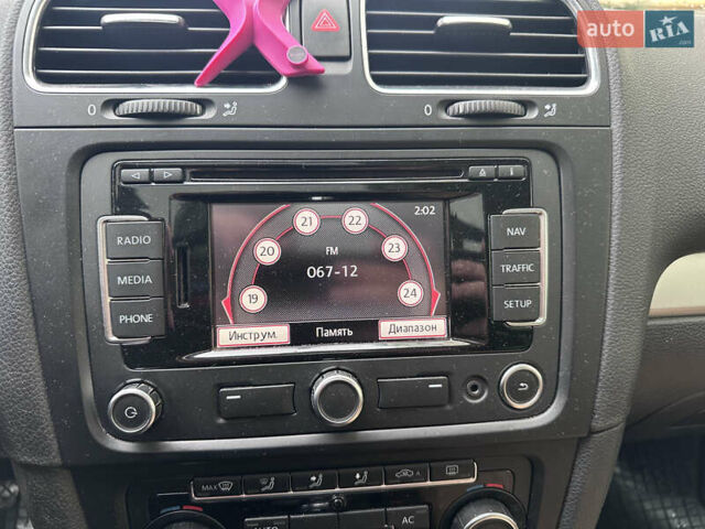 Бежевий Фольксваген Гольф, об'ємом двигуна 1.6 л та пробігом 280 тис. км за 7450 $, фото 52 на Automoto.ua