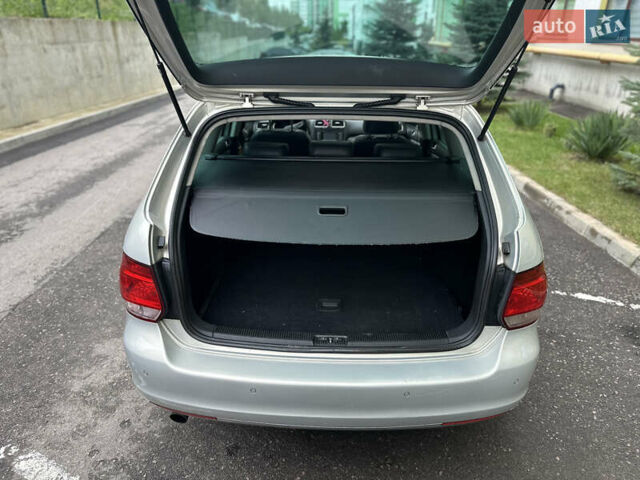 Бежевий Фольксваген Гольф, об'ємом двигуна 1.6 л та пробігом 280 тис. км за 7450 $, фото 12 на Automoto.ua