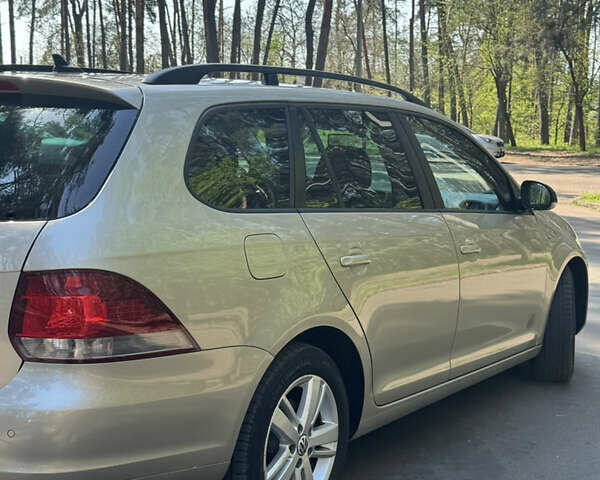 Бежевый Фольксваген Гольф, объемом двигателя 1.6 л и пробегом 240 тыс. км за 8700 $, фото 11 на Automoto.ua