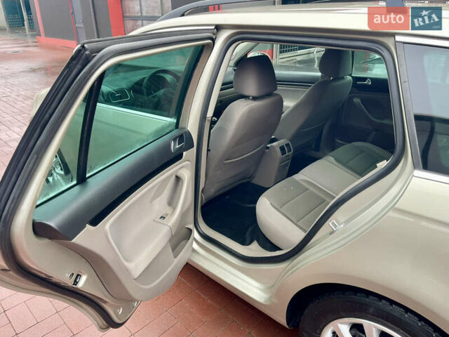 Бежевий Фольксваген Гольф, об'ємом двигуна 1.4 л та пробігом 153 тис. км за 8300 $, фото 16 на Automoto.ua