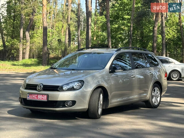 Бежевый Фольксваген Гольф, объемом двигателя 1.6 л и пробегом 240 тыс. км за 8700 $, фото 1 на Automoto.ua