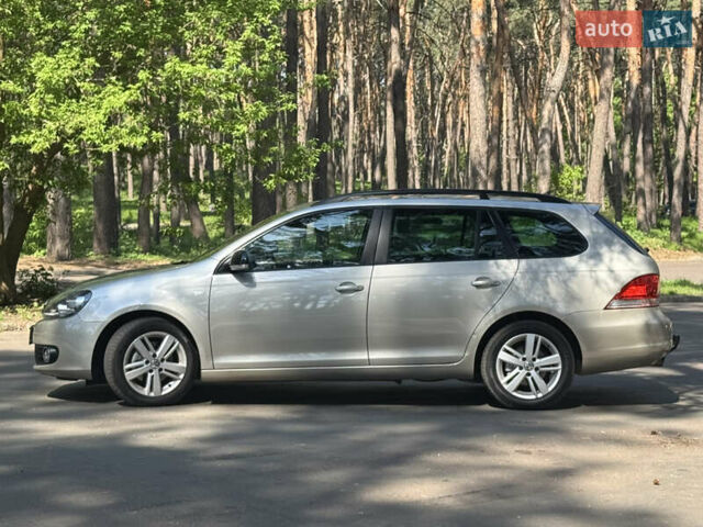 Бежевый Фольксваген Гольф, объемом двигателя 1.6 л и пробегом 240 тыс. км за 8700 $, фото 2 на Automoto.ua