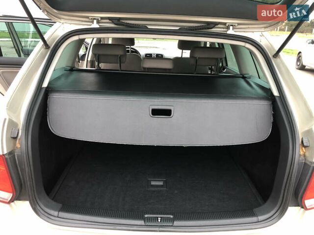 Бежевый Фольксваген Гольф, объемом двигателя 1.4 л и пробегом 152 тыс. км за 8600 $, фото 30 на Automoto.ua