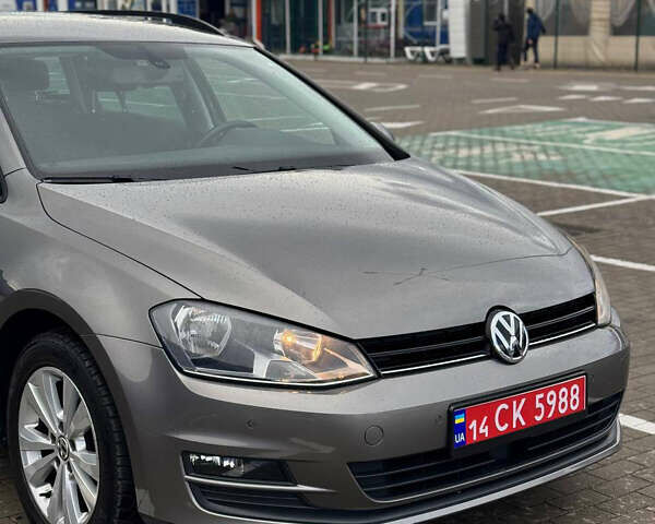 Бежевый Фольксваген Гольф, объемом двигателя 1.6 л и пробегом 215 тыс. км за 11300 $, фото 3 на Automoto.ua