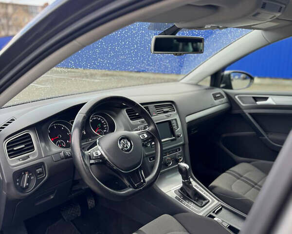 Бежевый Фольксваген Гольф, объемом двигателя 1.6 л и пробегом 215 тыс. км за 11300 $, фото 17 на Automoto.ua