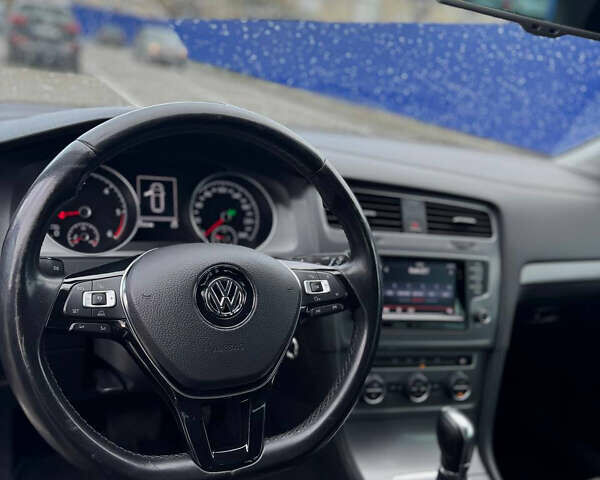 Бежевый Фольксваген Гольф, объемом двигателя 1.6 л и пробегом 215 тыс. км за 11300 $, фото 11 на Automoto.ua