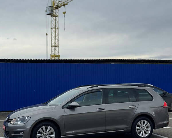 Бежевый Фольксваген Гольф, объемом двигателя 1.6 л и пробегом 215 тыс. км за 11300 $, фото 7 на Automoto.ua