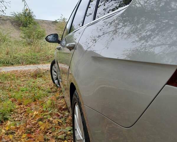 Фольксваген Гольф 2015 в Запорожье на Automoto.ua Бежевый Фольксваген Гольф, объемом двигателя 1.97 л и пробегом 203 тыс. км за 12800 $, фото 18 на Automoto.ua