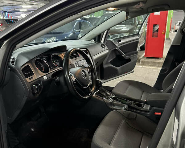 Бежевый Фольксваген Гольф, объемом двигателя 1.97 л и пробегом 157 тыс. км за 12999 $, фото 19 на Automoto.ua