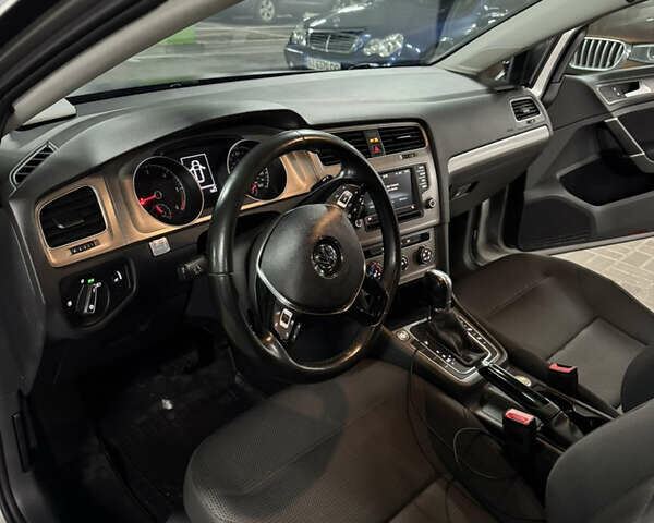 Бежевый Фольксваген Гольф, объемом двигателя 1.97 л и пробегом 157 тыс. км за 12999 $, фото 16 на Automoto.ua