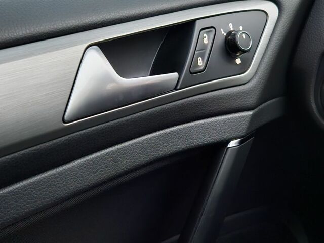 Бежевый Фольксваген Гольф, объемом двигателя 2 л и пробегом 101 тыс. км за 13500 $, фото 13 на Automoto.ua