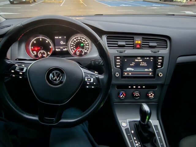 Бежевый Фольксваген Гольф, объемом двигателя 2 л и пробегом 101 тыс. км за 13500 $, фото 9 на Automoto.ua