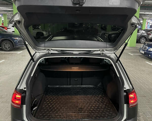 Бежевый Фольксваген Гольф, объемом двигателя 1.97 л и пробегом 157 тыс. км за 12999 $, фото 11 на Automoto.ua