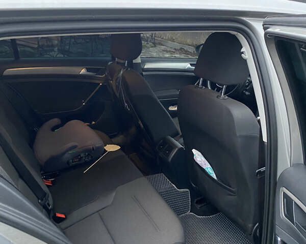 Бежевый Фольксваген Гольф, объемом двигателя 1.4 л и пробегом 265 тыс. км за 11200 $, фото 10 на Automoto.ua