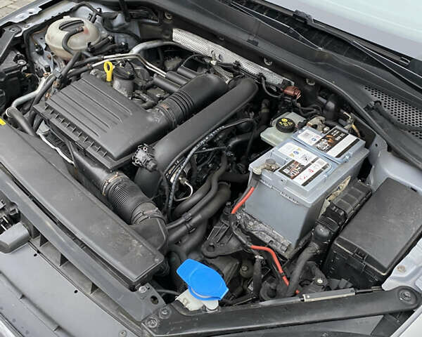 Бежевый Фольксваген Гольф, объемом двигателя 1.4 л и пробегом 265 тыс. км за 11200 $, фото 16 на Automoto.ua