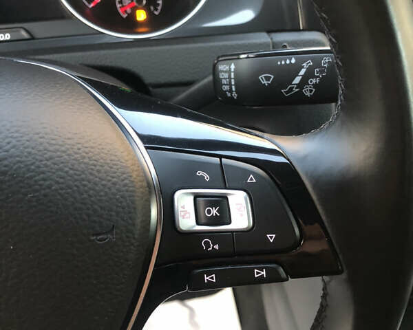 Бежевый Фольксваген Гольф, объемом двигателя 1.6 л и пробегом 206 тыс. км за 13700 $, фото 32 на Automoto.ua