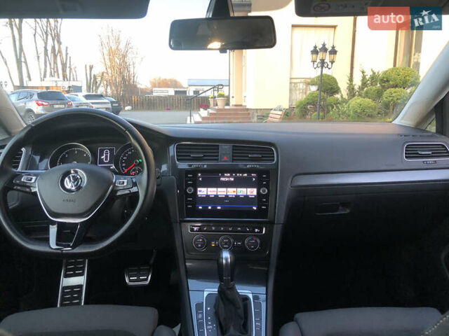 Бежевый Фольксваген Гольф, объемом двигателя 1.6 л и пробегом 206 тыс. км за 13700 $, фото 34 на Automoto.ua