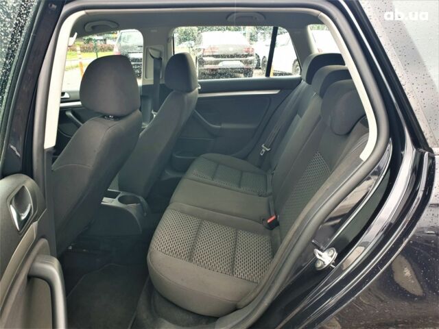 Черный Фольксваген Гольф, объемом двигателя 0 л и пробегом 261 тыс. км за 8600 $, фото 10 на Automoto.ua