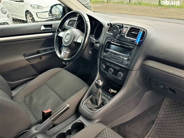 Черный Фольксваген Гольф, объемом двигателя 0 л и пробегом 261 тыс. км за 8600 $, фото 14 на Automoto.ua