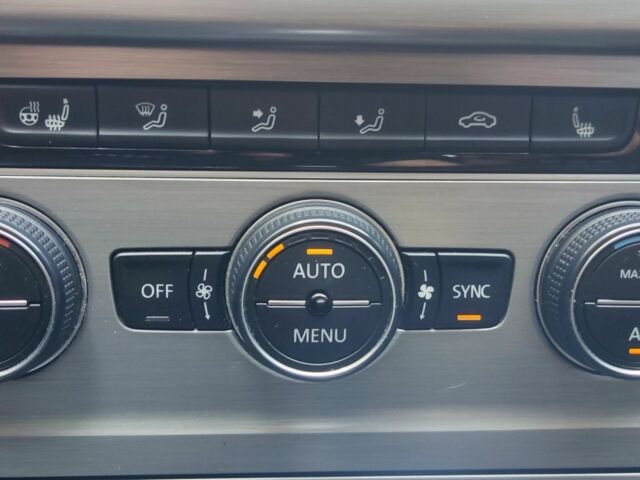 Чорний Фольксваген Гольф, об'ємом двигуна 0 л та пробігом 245 тис. км за 12400 $, фото 13 на Automoto.ua