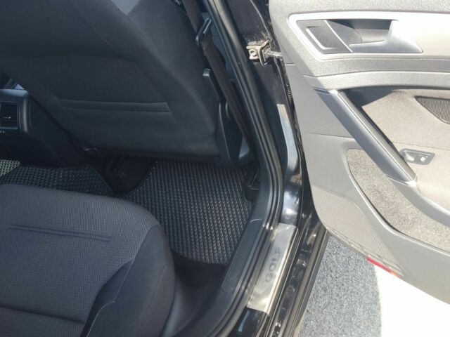 Чорний Фольксваген Гольф, об'ємом двигуна 0 л та пробігом 245 тис. км за 12400 $, фото 19 на Automoto.ua